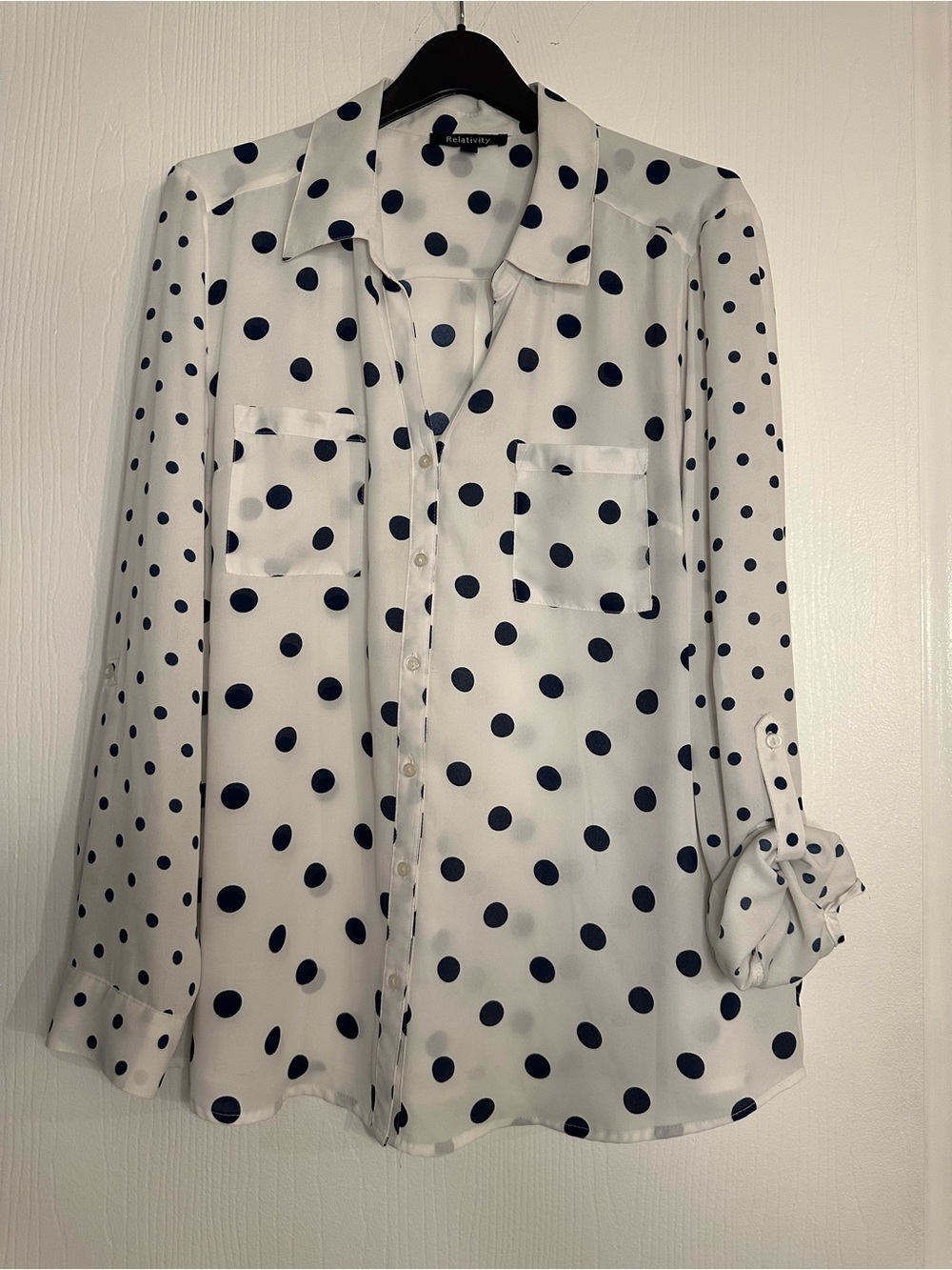 Women’s XL Relativity White Black Polka Dot Button-Down Blouse